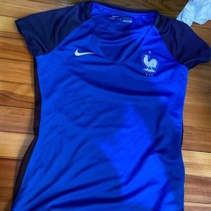 🚨SOLD🚨 Nike athletic top